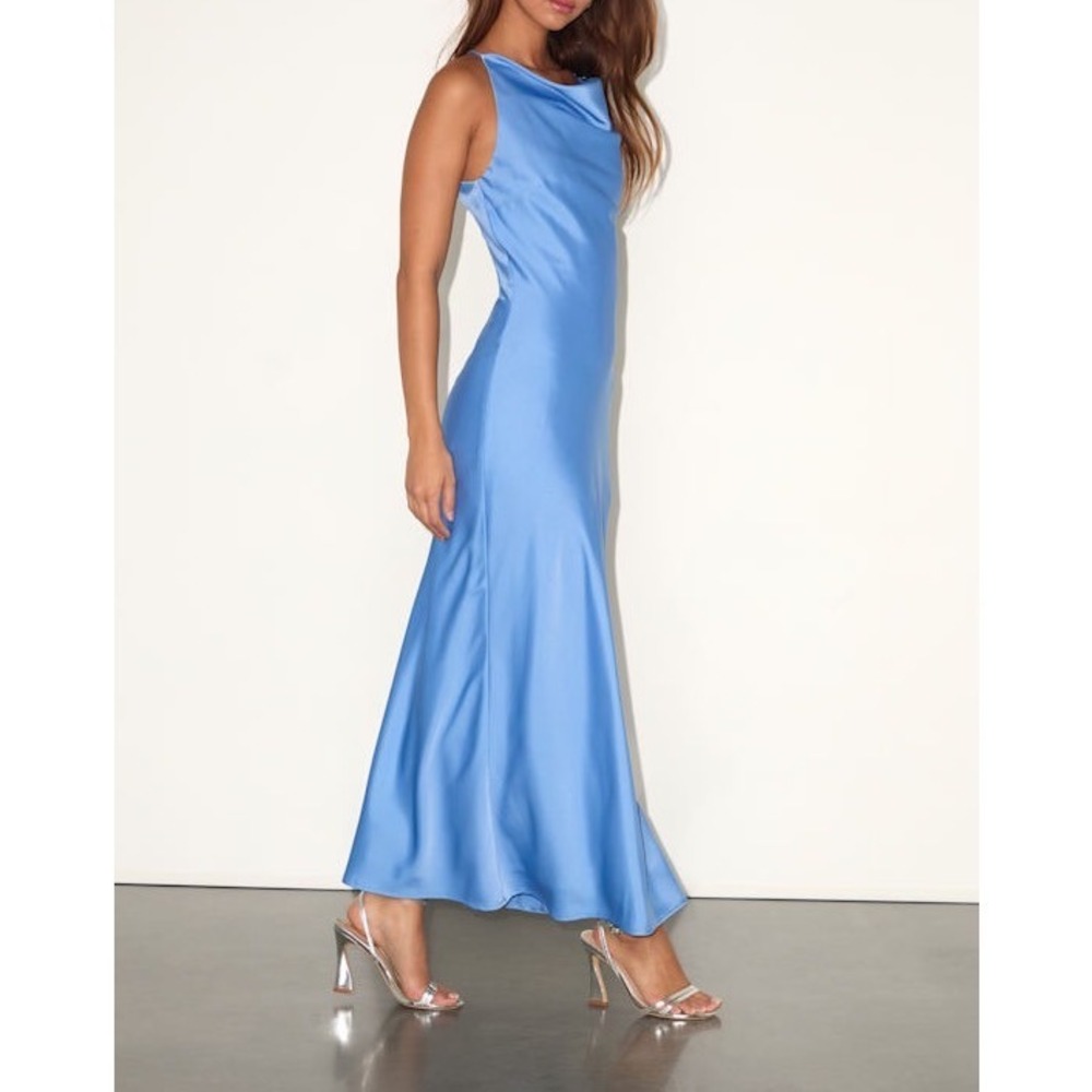 NWT Elynne Light Blue Satin Cowl Neck Midi Dress Small